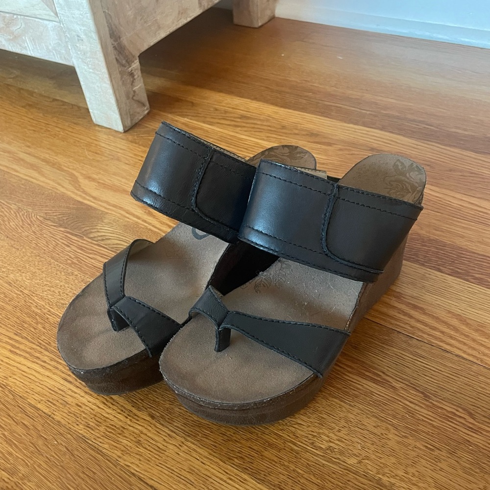OTBT Brookfield Wedge Sandals - Size 7.5